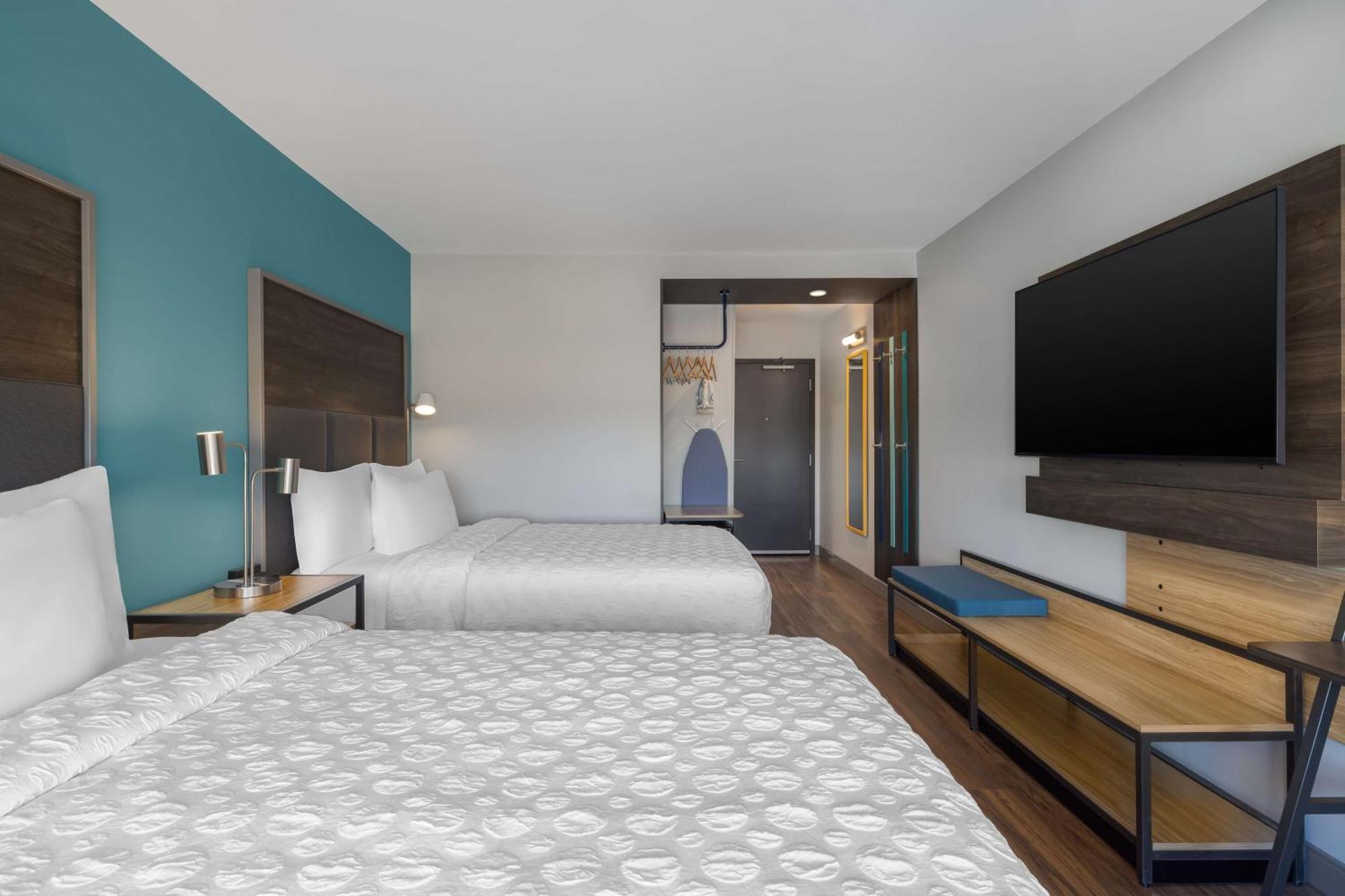 Tru By Hilton Oshkosh Hotell Eksteriør bilde