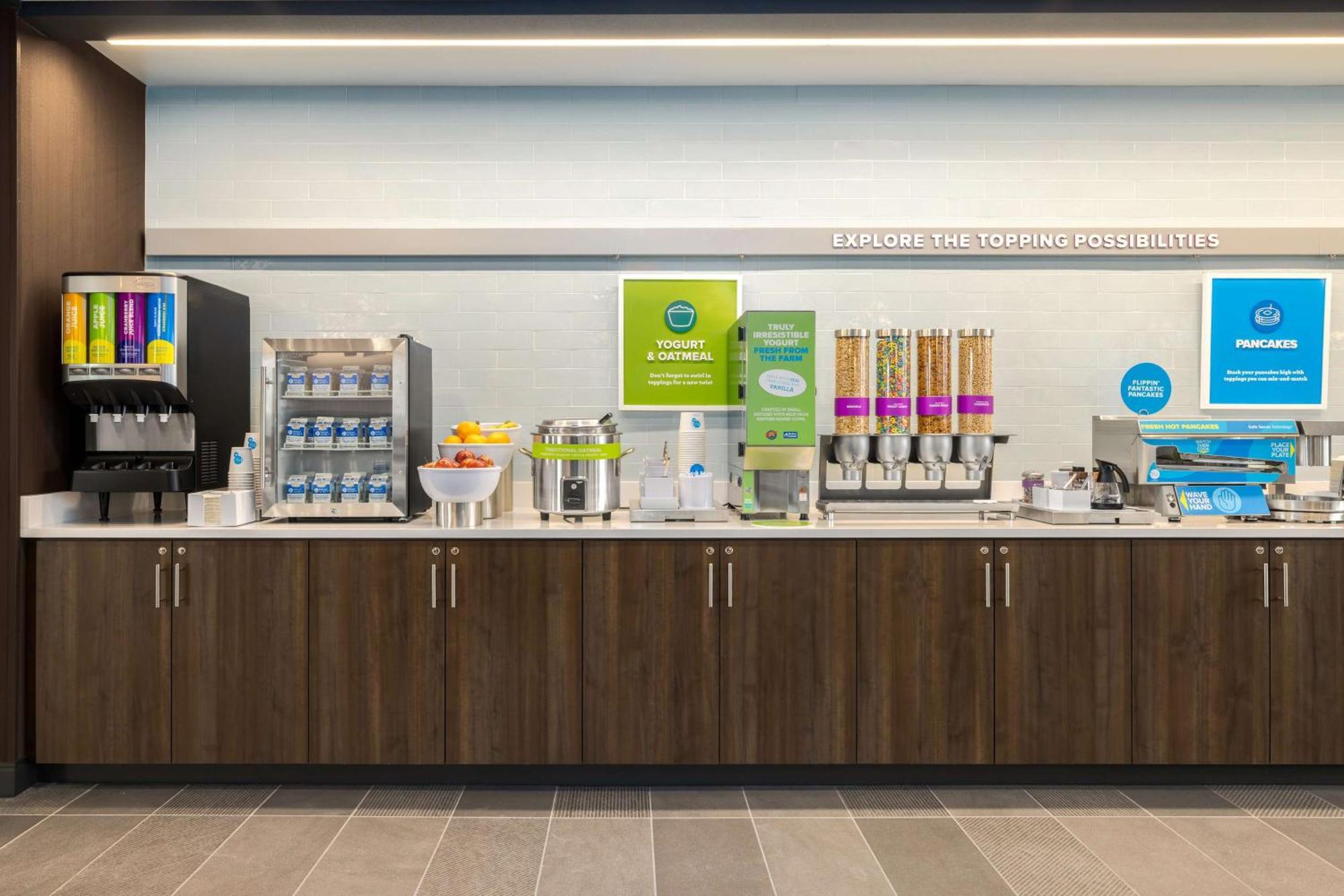 Tru By Hilton Oshkosh Hotell Eksteriør bilde